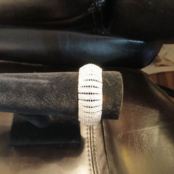 Stunning 8 Row Rhinestones Bracelet Wedding Prom Evening Dressup - Picture 8 of 11